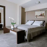 12 Months & Hotel 5*