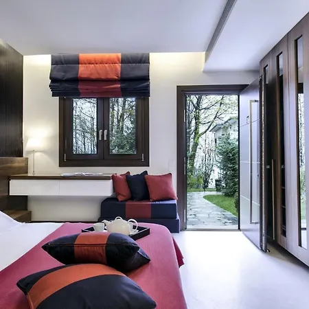 Hotel 12 Months & 5*