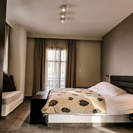 12 Months & Hotel Tsagkarada
