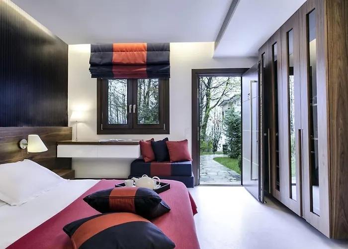 Hotel 12 Months & 5*