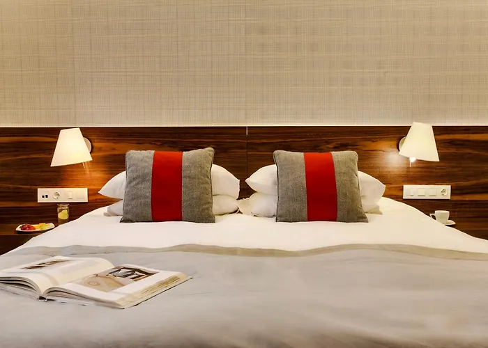 12 Months & 5* Tsagarada