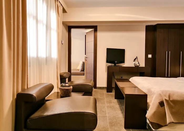 12 Months & 5* Tsagarada